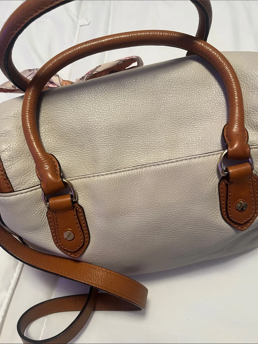 Michael Kors Cream and Brown Leather Satchel with Logo w/ Crossbody Strap EUC - Picture 3 of 8